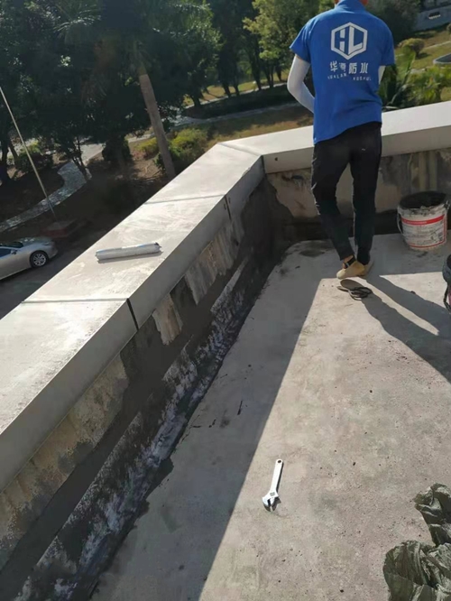 屋顶补漏怎么做