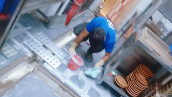 厨房地砖渗水出来是怎么回事_厨房漏水检测_广州专业防水公司