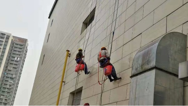 荔湾区粤海仰忠汇外墙清洗及防水补漏工程案例_荔湾防水补漏公司