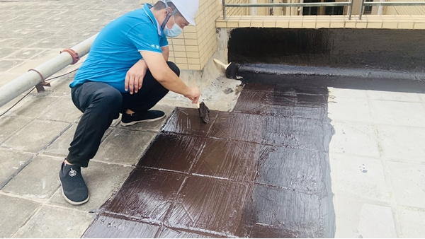 卷材防水多用于屋顶漏水_屋面防水补漏SBS防水卷材的施工流程_可参考
