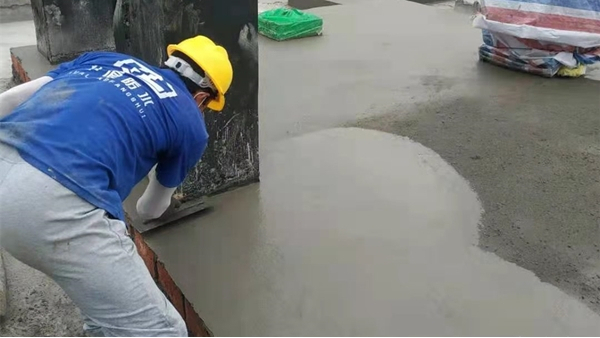 屋顶漏水怎么办呢_今天广州防水补漏小编说说屋顶防水施工流程