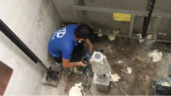 电梯井渗漏水怎么处理_电梯井防水堵漏施工方案_广州防水公司
