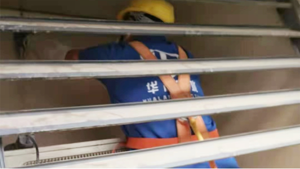 窗户漏水可提前预防_窗户窗台防水补漏工艺繁琐_华浪防水公司