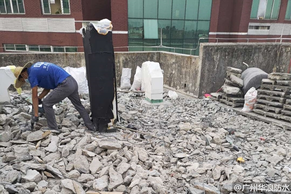 屋顶出现漏水的原因是什么_屋面防水补漏方法_广州防水工程