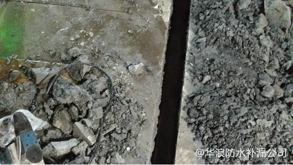 伸缩缝的主要漏水原因_伸缩缝漏水怎么处理_广州防水堵漏公司